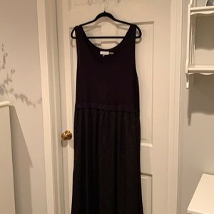 Never worn before but not w/tags. Fully lined